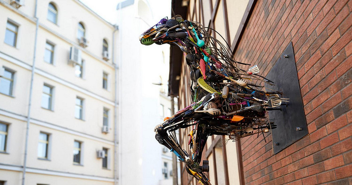 Bild einer Pferdeskulptur