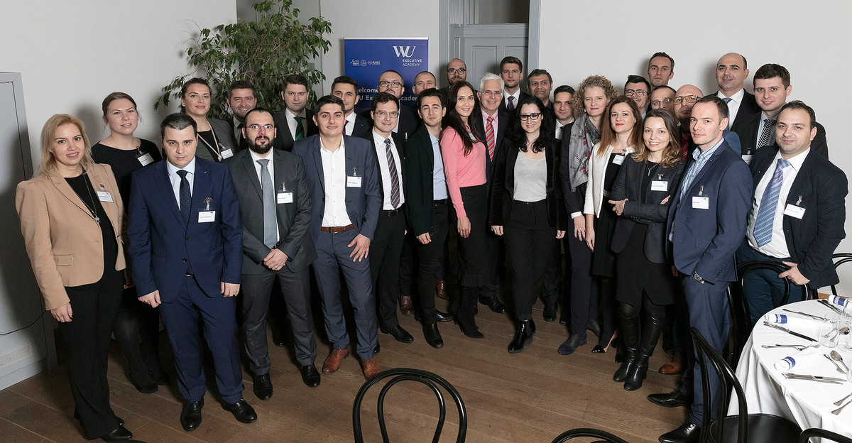 Group picture of the Executive MBA Bucharest class of 2016