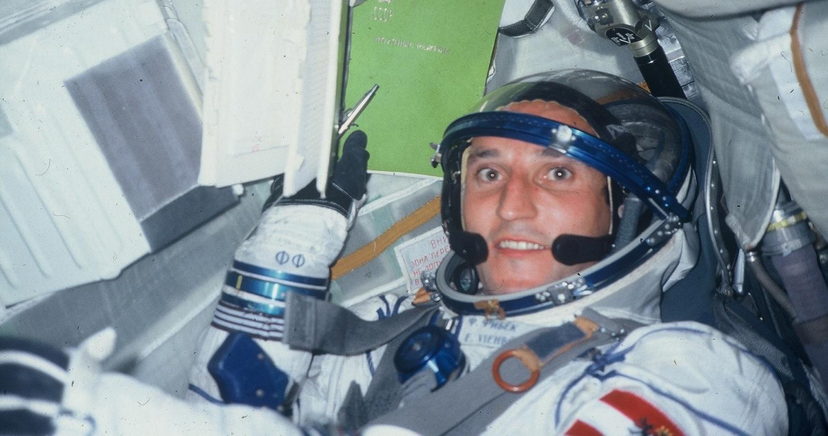 Astronaut statt Management: Franz Viehböck im Raumanzug