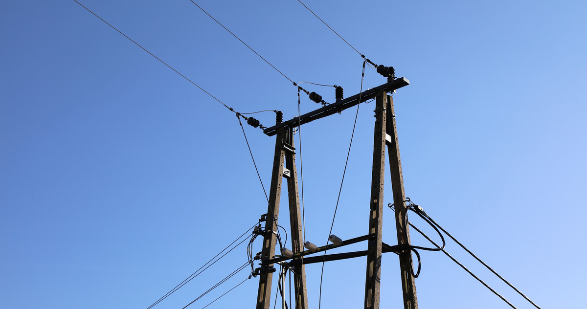 Die Modernisierung von veralteten Energieversorgungsnetze bieten das Potenzial zum Sparen und zur Reduktion von Emissionen. Bild: shutterstock, Tupungato