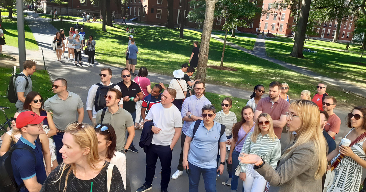 Pic of students wandering around Harvard