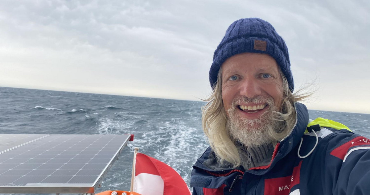 Pic of Sebastian Kummer on the sailing ship