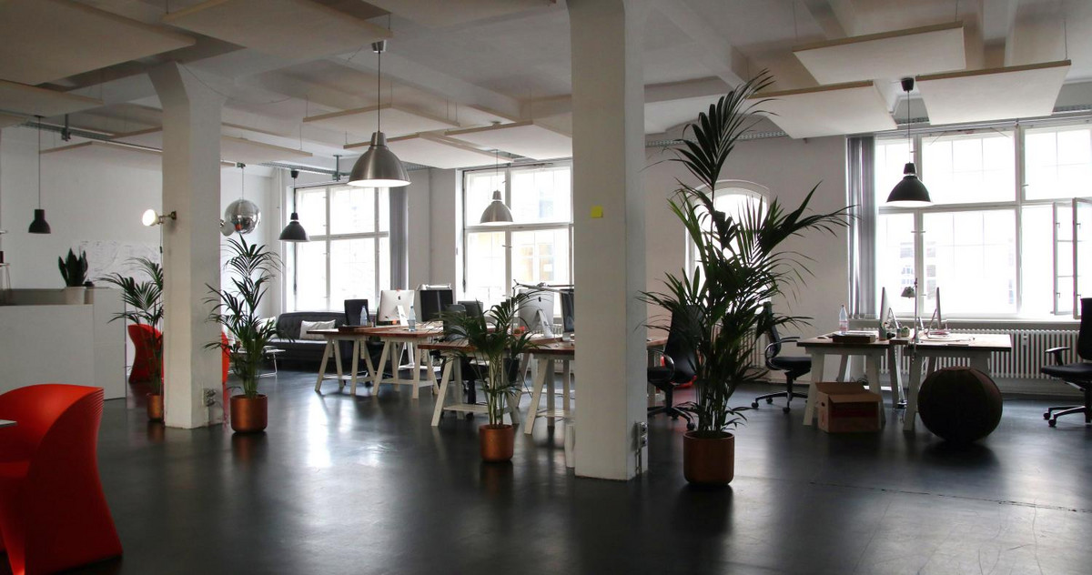 Picture of an entrepreneurship co-working space