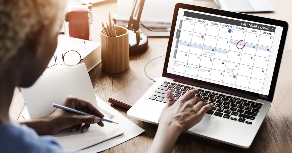It's also important to keep track of and evaluate the continuing education schedule - and adjust it if necessary. Photo © shutterstock - Rawpixel.com